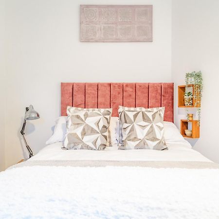 Fabulous New 1 Bedroom Ground Floor Flat モアカム エクステリア 写真